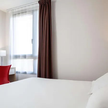 Aparthotel Adagio Access Avignon-3